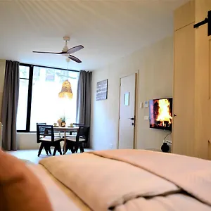 https://luxury-couples-getaway-citycenter.hotelsantwerp.net